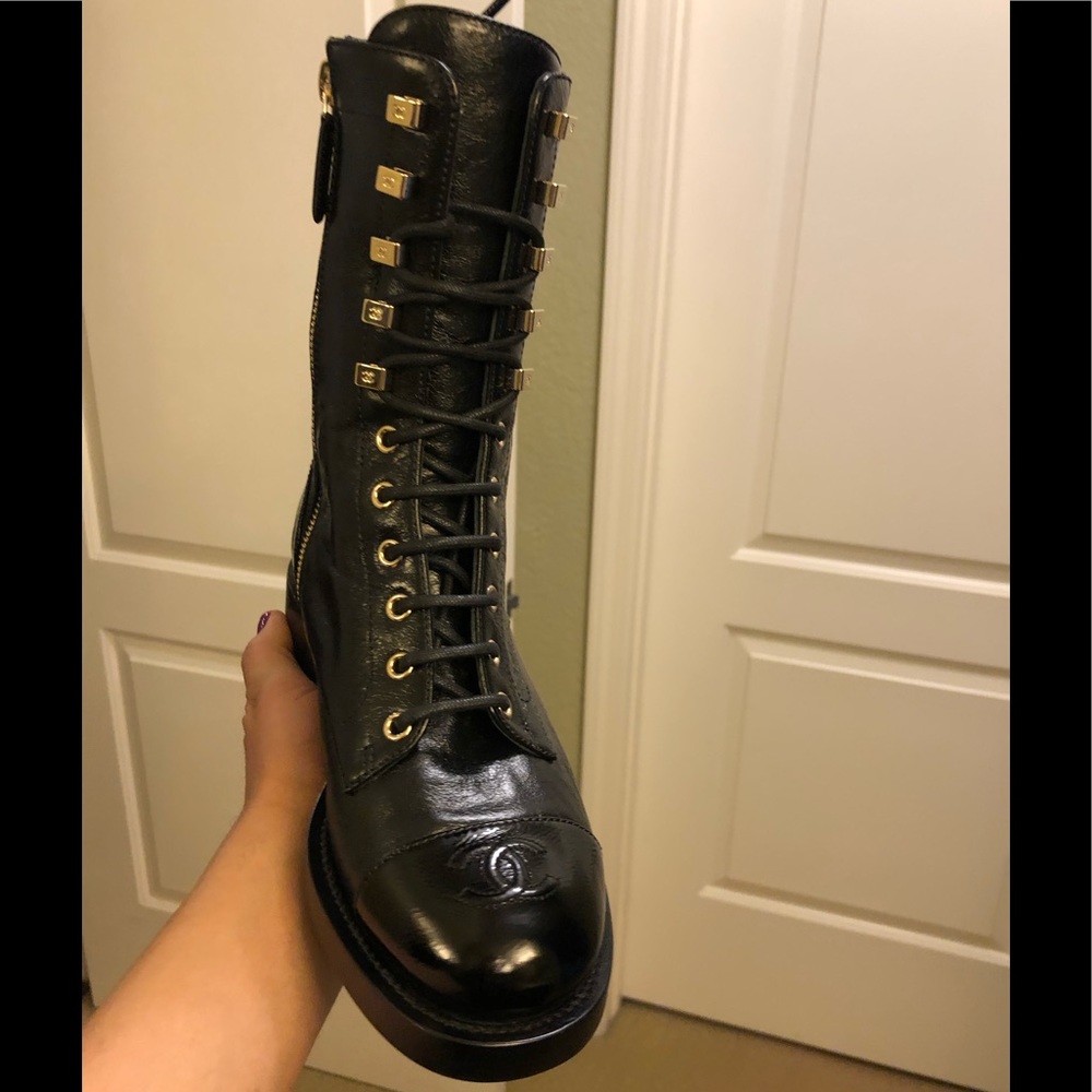 Black CHANEL 21P Lace Up Leather Combat Moto Boots - NWT